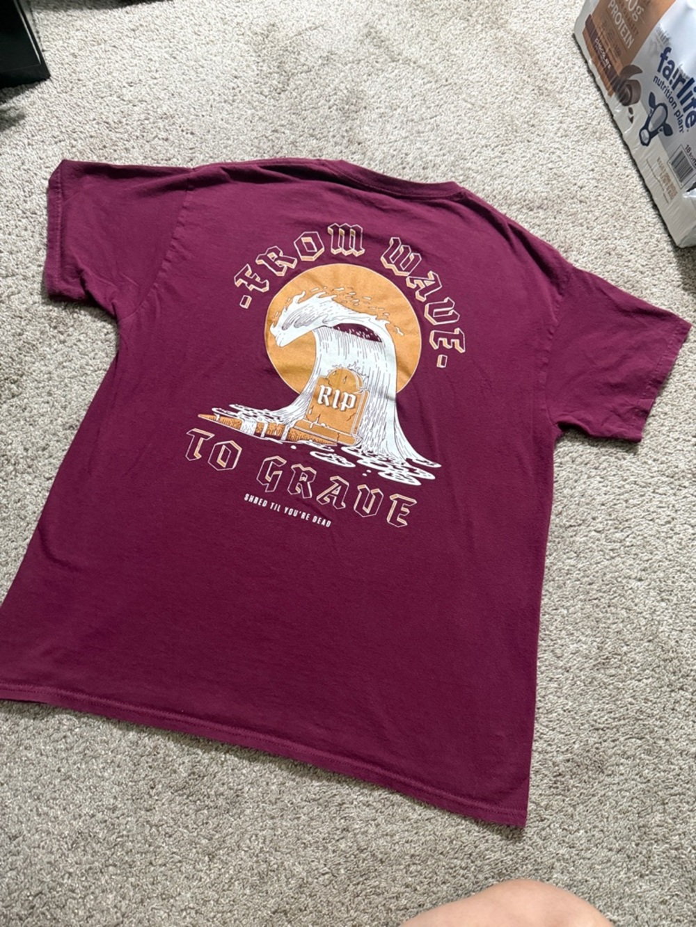 Trom Wave To Grave Graphic Tee - Maroon